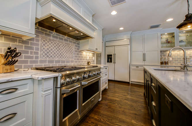 1023-S-Frankland-Rd-Tampa-FL-small-011-Kitchen-666x438-72dpi